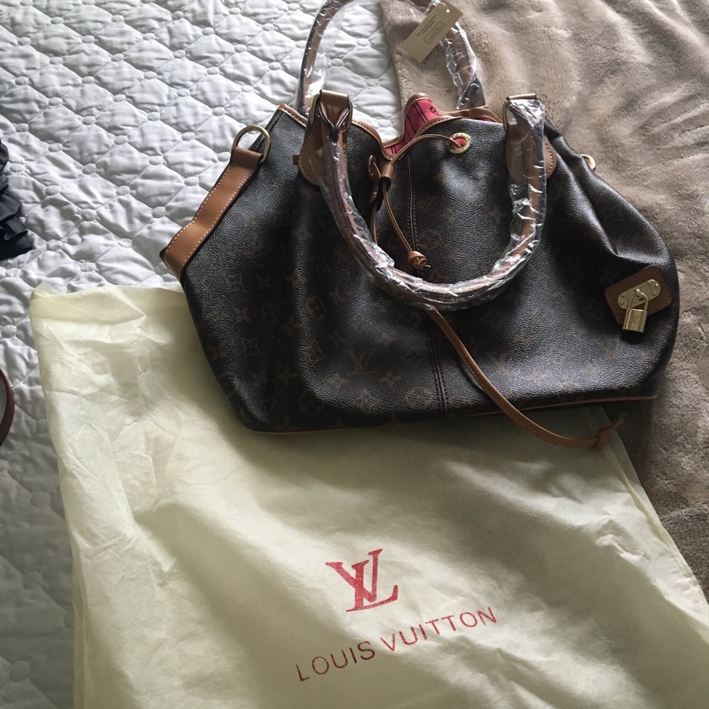 Look alike Louis Vuitton handbag.